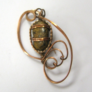 Karen Smith - Wire Sculpted Brooch (2011)