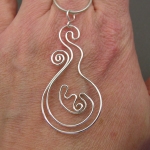 YOJ09-19 Mother & Child Pendant (2009)